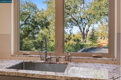 12 Quiet Country Ln, Danville, CA 94526 - Photo 16