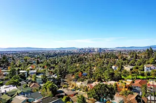 1120 Hollywood Ave, Oakland, CA 94602 - Photo 4