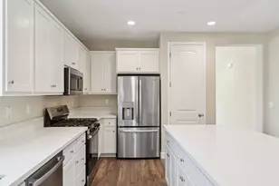 133 Crk Vw Cir, Fairfield, CA 94533 - Photo 12