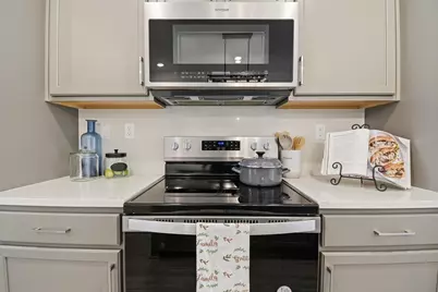 2878 Derbyline Ln, Alameda, CA 94501 - Photo 10