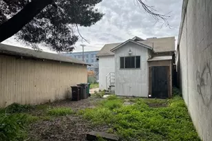 1024 50th Ave, Oakland, CA 94601 - Photo 12