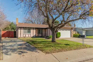 815 La Cruz Ln, Vacaville, CA 95687 - Photo 2