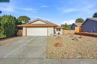 834 Coral Ridge Cir, Rodeo, CA 94572 - Photo 2