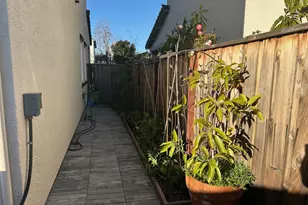 46 Mountainside Wy, Hayward, CA 94544 - Photo 8