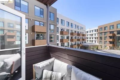 260 Brooklyn Basin Way #519, Oakland, CA 94606 - Photo 12
