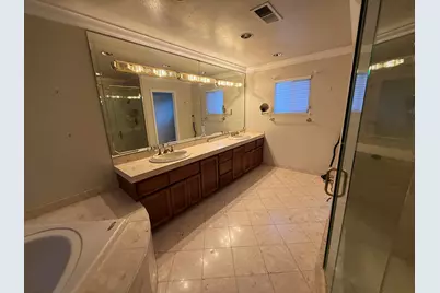 2775 Butters Dr, Oakland, CA 94602 - Photo 6