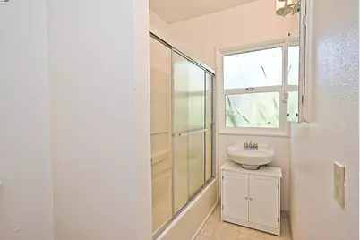 181 Lewelling Blvd, San Lorenzo, CA 94580 - Photo 22