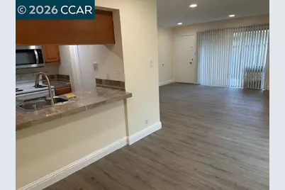 5451 Roundtree Pl #F, Concord, CA 94521 - Photo 6