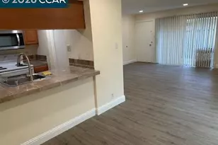 5451 Roundtree Pl, Concord, CA 94521 - Photo 6