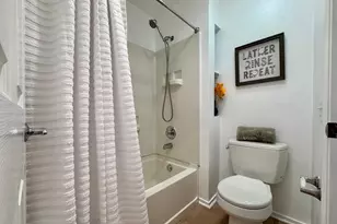 320 Caldecott Ln, Oakland, CA 94618 - Photo 14