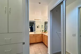 320 Caldecott Ln, Oakland, CA 94618 - Photo 16