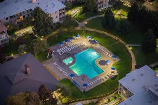 7 Commodore Dr, Emeryville, CA 94608 - Photo 34