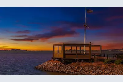 7 Commodore Dr #355, Emeryville, CA 94608 - Photo 40