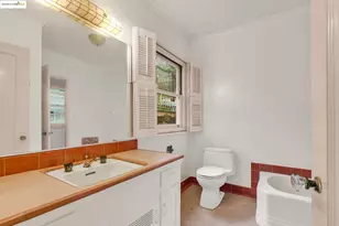 5416 Estates Dr, Oakland, CA 94618 - Photo 30