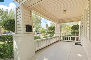 511 Locust St, Lodi, CA 95240 - Photo 2