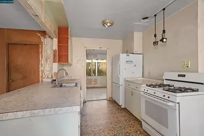 107 Adria Dr, Pleasant Hill, CA 94523 - Photo 10