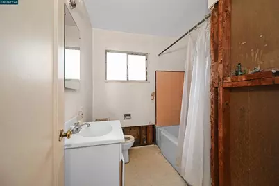 107 Adria Dr, Pleasant Hill, CA 94523 - Photo 14