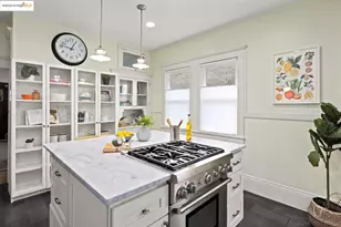 1076 61st St, Oakland, CA 94608 - Photo 14