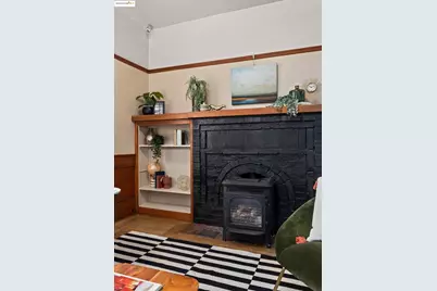 1076 61st St, Oakland, CA 94608 - Photo 12