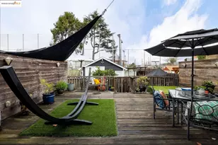 1076 61st St, Oakland, CA 94608 - Photo 34