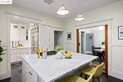 1076 61st St, Oakland, CA 94608 - Photo 16