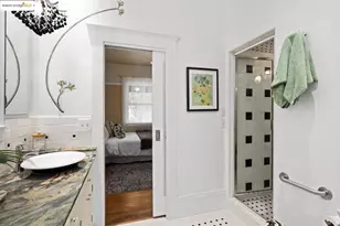 1076 61st St, Oakland, CA 94608 - Photo 30