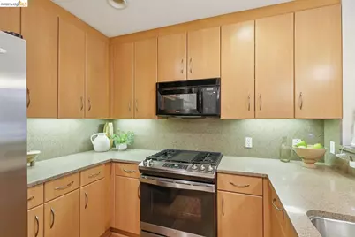 1511 Jefferson St #Unit TH11, Oakland, CA 94612 - Photo 12