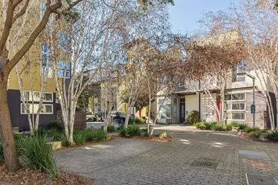 9 Ealing Ln, Oakland, CA 94608 - Photo 22