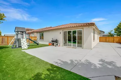 15455 Folktale Way, Lathrop, CA 95330 - Photo 28