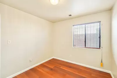 7 Town Square Pl, Oakland, CA 94603 - Photo 38