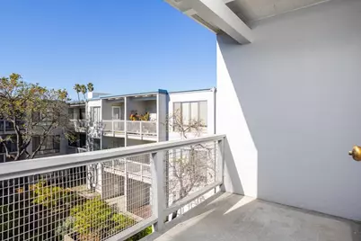 5 Admiral Dr #F408, Emeryville, CA 94608 - Photo 8