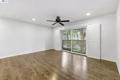 300 Civic Drive #402, Walnut Creek, CA 94596 - Photo 4