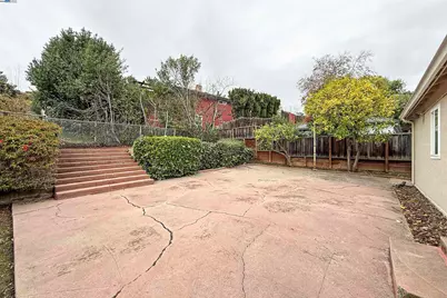 1516 Grove Way, Hayward, CA 94546 - Photo 30