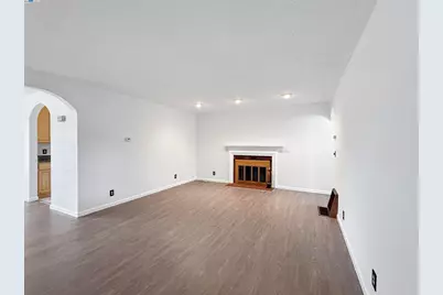 1516 Grove Way, Hayward, CA 94546 - Photo 4