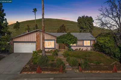 139 Regency Dr, Clayton, CA 94517 - Photo 2