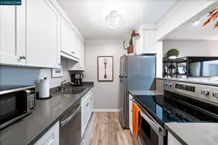 320 Civic Dr, Walnut Creek, CA 94596 - Photo 1