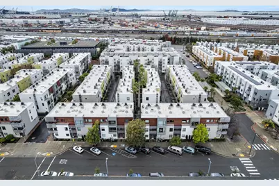 803 Zephyr Dr, Oakland, CA 94607 - Photo 40