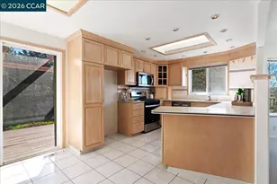 207 Midway Dr, Martinez, CA 94553 - Photo 14