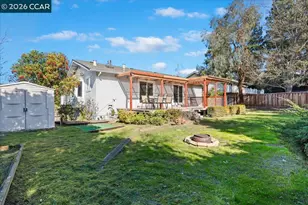 207 Midway Dr, Martinez, CA 94553 - Photo 46