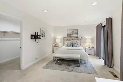 10900 Lucky Oak St, Cupertino, CA 95014 - Photo 16