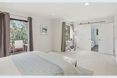 10900 Lucky Oak St, Cupertino, CA 95014 - Photo 18