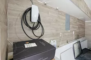 10900 Lucky Oak St, Cupertino, CA 95014 - Photo 36