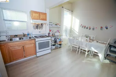 1432 Union St, Oakland, CA 94607 - Photo 22