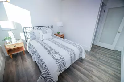 1432 Union St, Oakland, CA 94607 - Photo 14