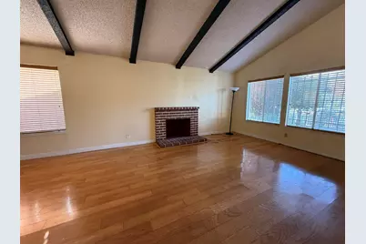 112 Diamond Springs Ct, Vallejo, CA 94589 - Photo 2