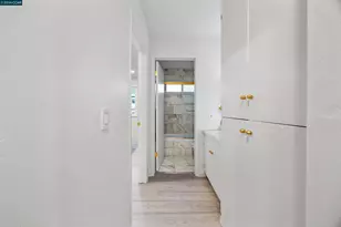 3751 Harrison St, Oakland, CA 94611 - Photo 14