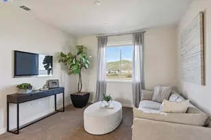 1488 Monument Ln, Fairfield, CA 94533 - Photo 12