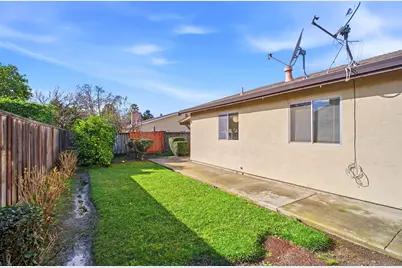 34311 Chester Ct, Fremont, CA 94555 - Photo 24