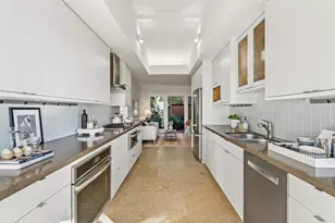 6081 Wood Dr, Oakland, CA 94611 - Photo 14