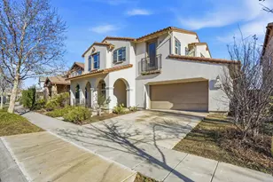 1110 Vecindad St, Mountain House, CA 95391 - Photo 2